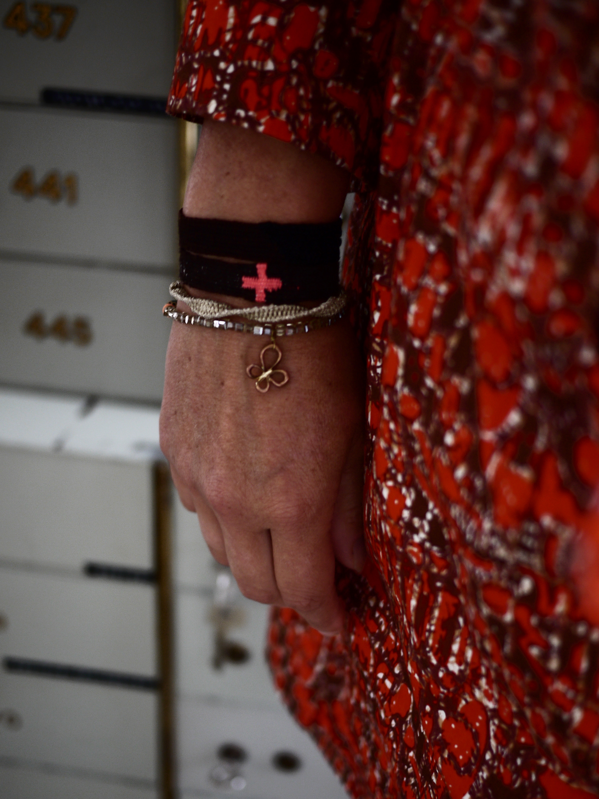 Myriam Balaÿ bracelet tissé handmade LOOM n°15 red amsterdam