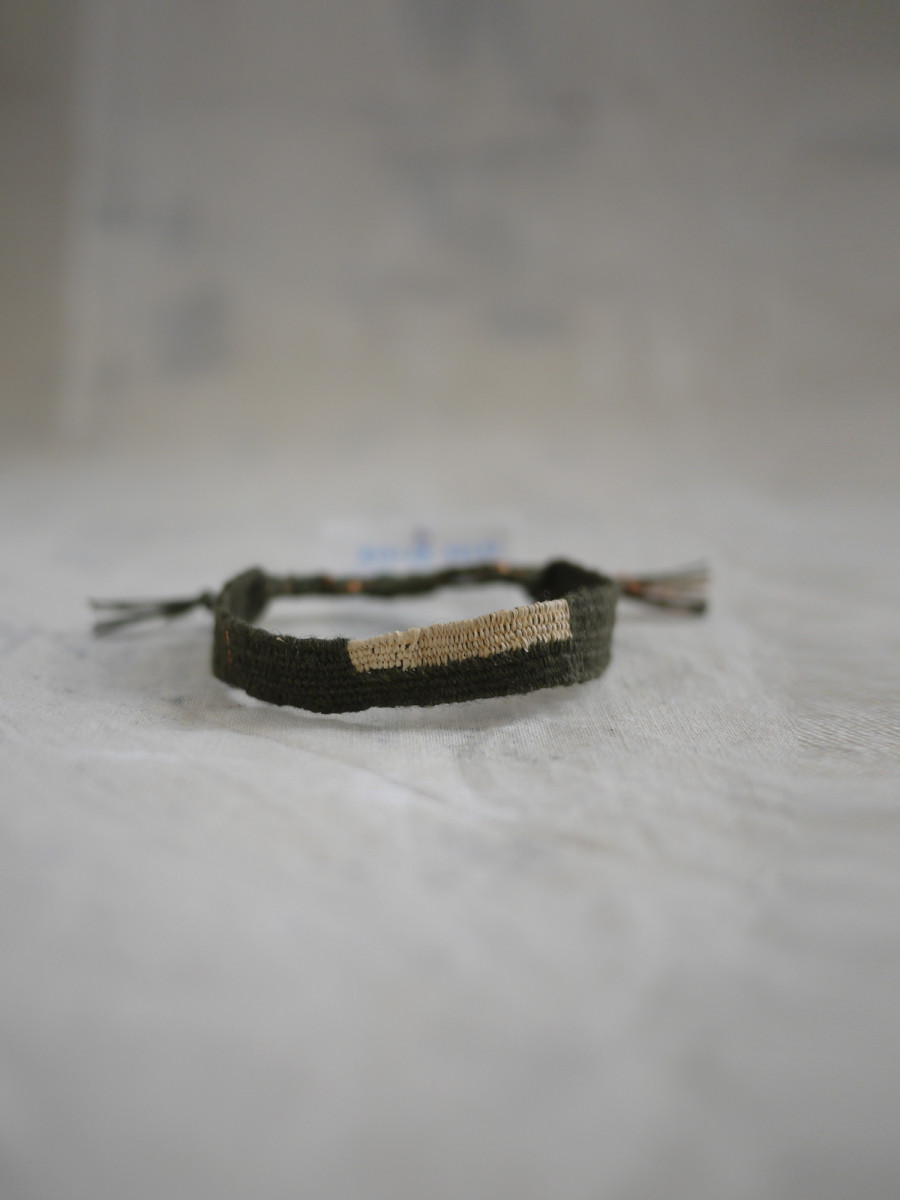 Myriam Balaÿ bracelet minimaliste LOOM n°255