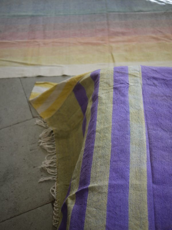 myriam_balay_tissage_ikat_-jute-coton violet jaune écru n°83 franges